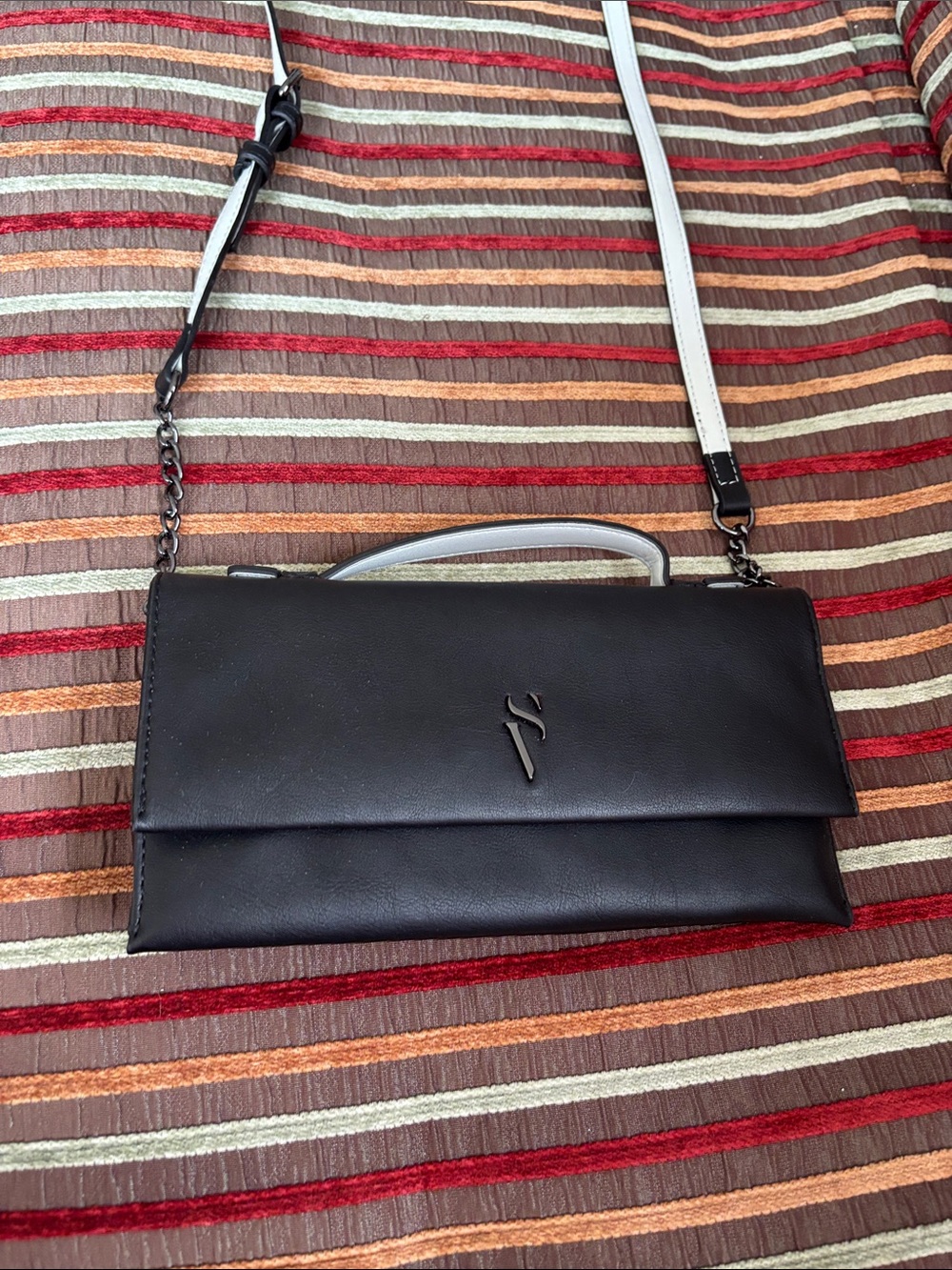 Simply Vera Vera Wang Black and White Leather Crossbody Satchel